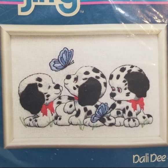 NIP Dalmation Crewel Embroidery Kit Puppies Jiffy Sunset Blue Butterflies Dogs - Picture 4 of 4